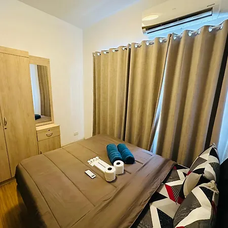 Taguig 1 Bedroom With Balcony Plus Netflix Near Bgc And Airport